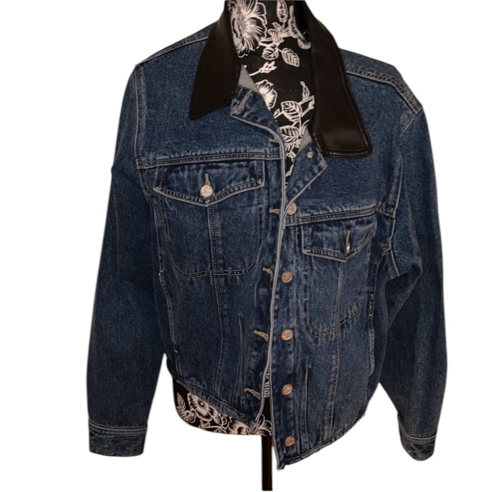 Rafaella Jeans large denim jacket great details including faux leather detail